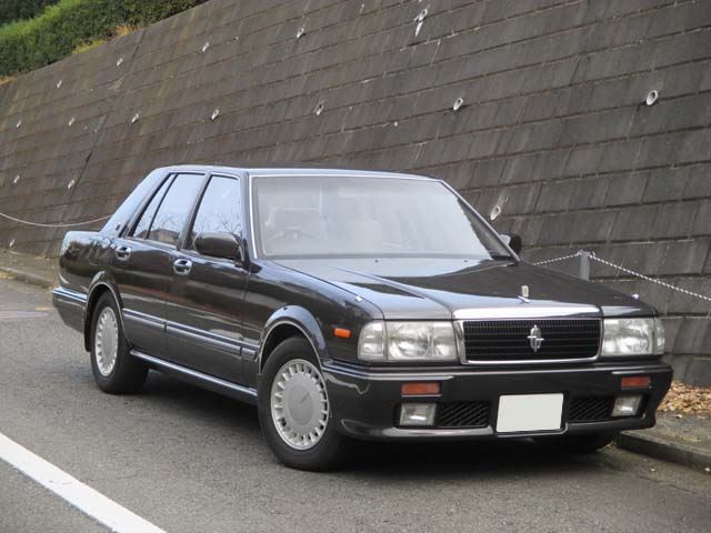 みやこしさんのセドリックセダン