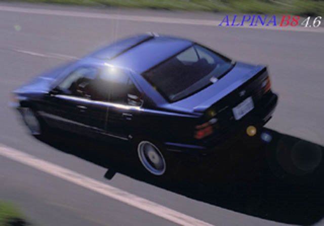 JETマンさんのB8 リムジン