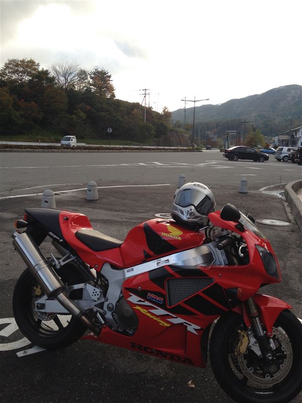 はらぐろいろじろさんのVTR1000SP-1