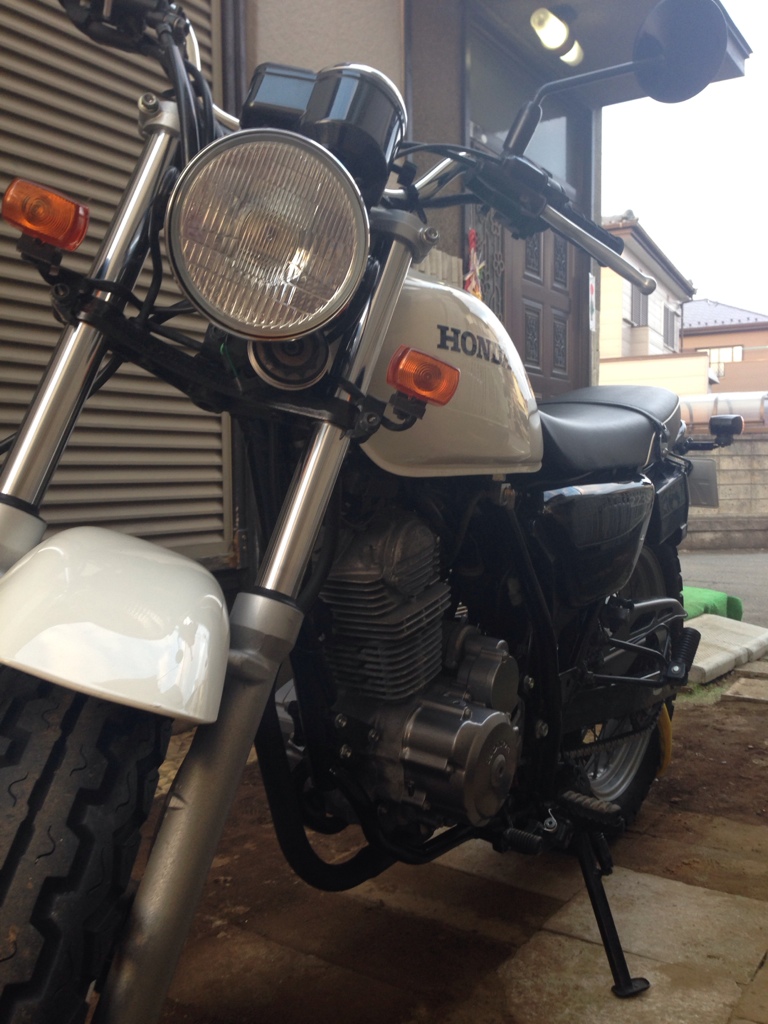 まぐとろんさんのCB223S