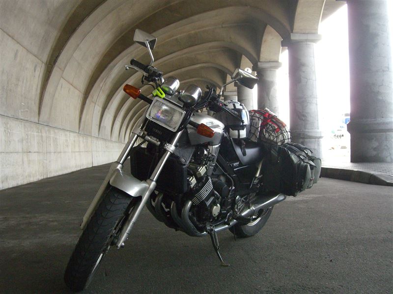 enjoyプレマシーさんのFZX750