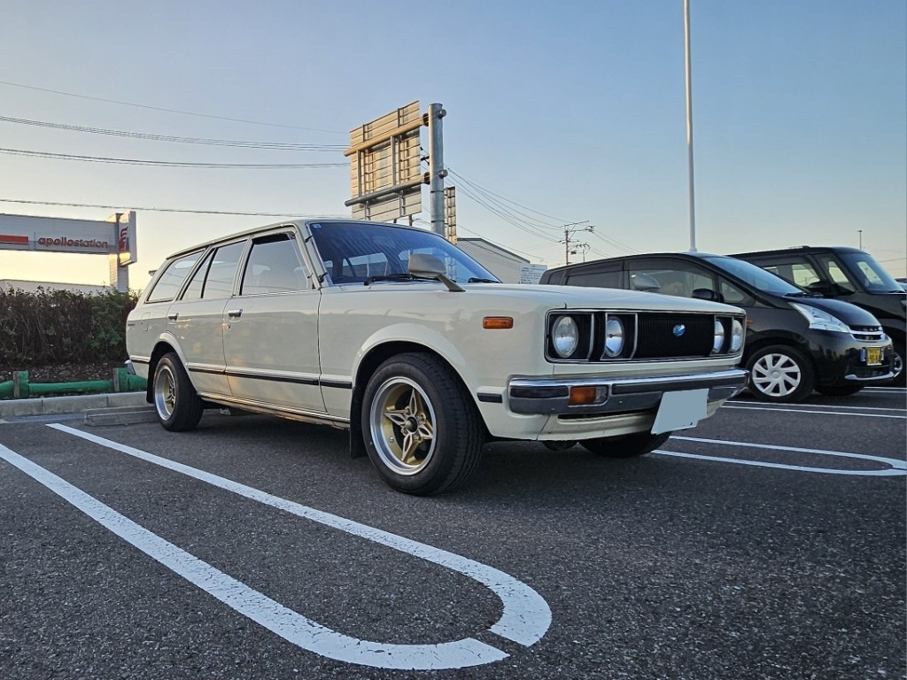 ta19vさんのカリーナバン
