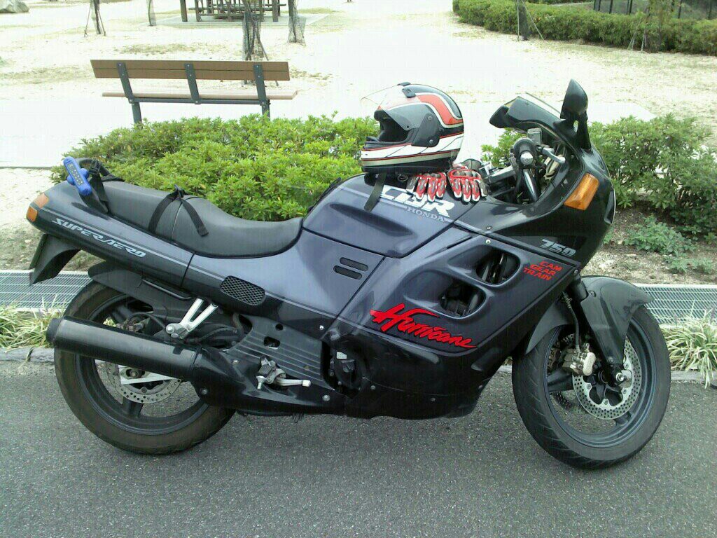 豚骨公園さんのCBR750