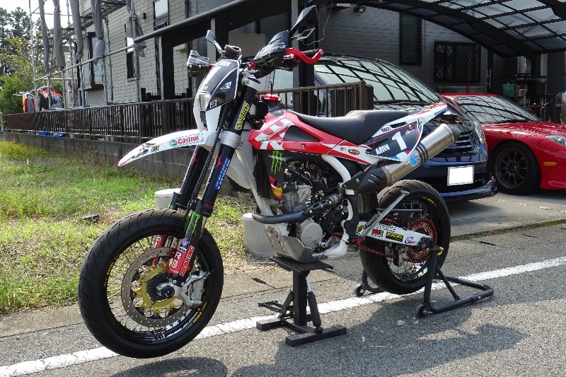 hidesannさんのSM250R