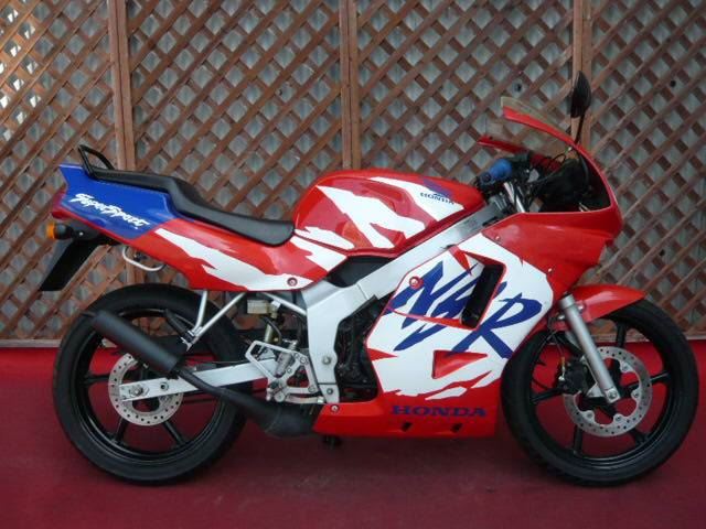 カ2マタさんのNSR75(海外版NS-1)