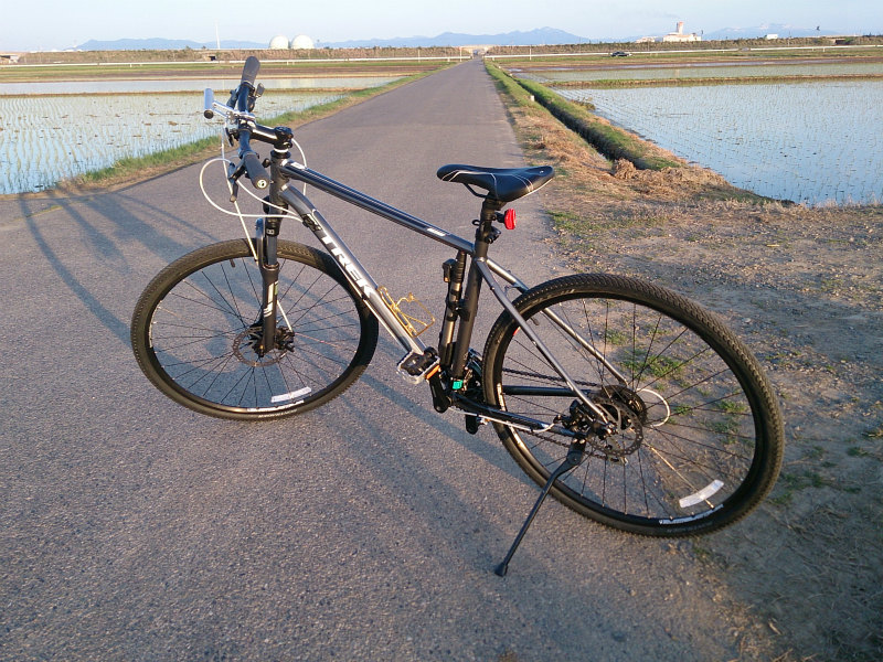 輸入車その他 TREK