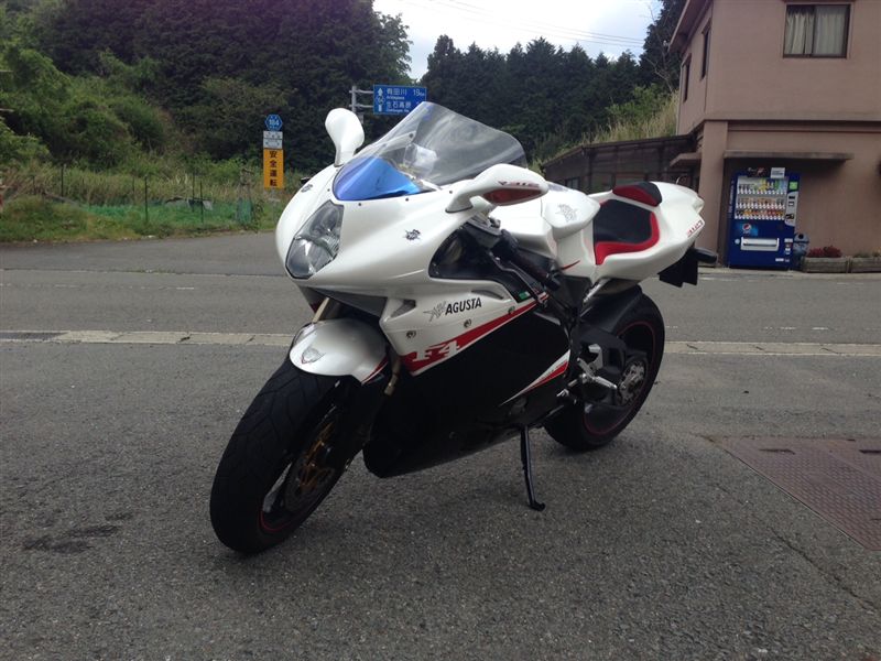やしき ゆうじんさんのF4-R312