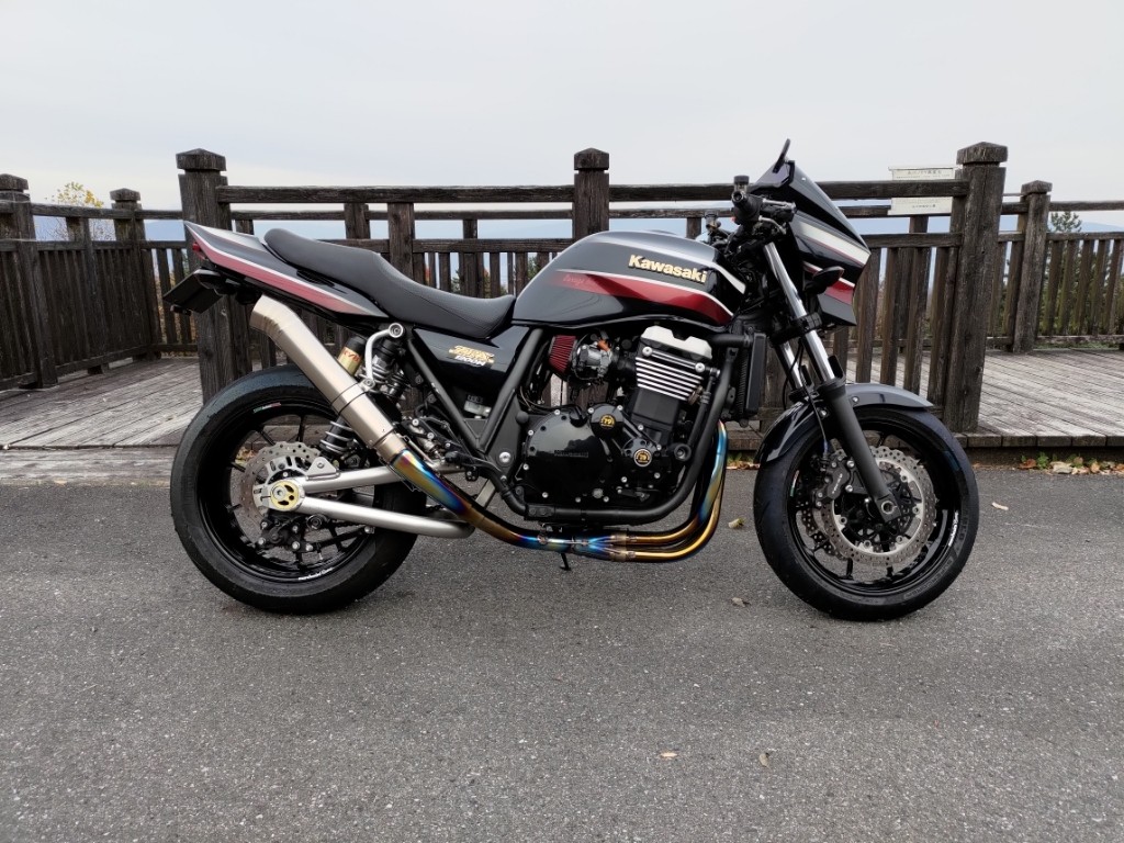 たけーさんのZRX1200 DAEG