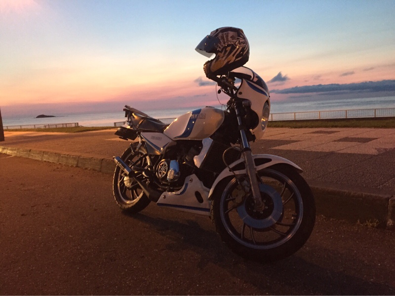 トモヤマハさんのRZ350