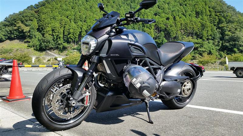 なるしおさんのDIAVEL (ディアベル)