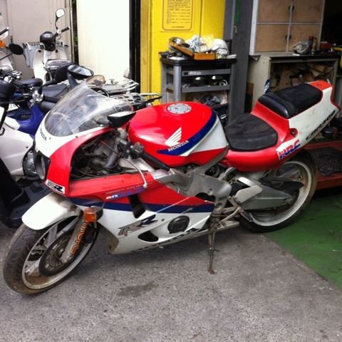 masa (chameleon)さんのCBR400RR-N