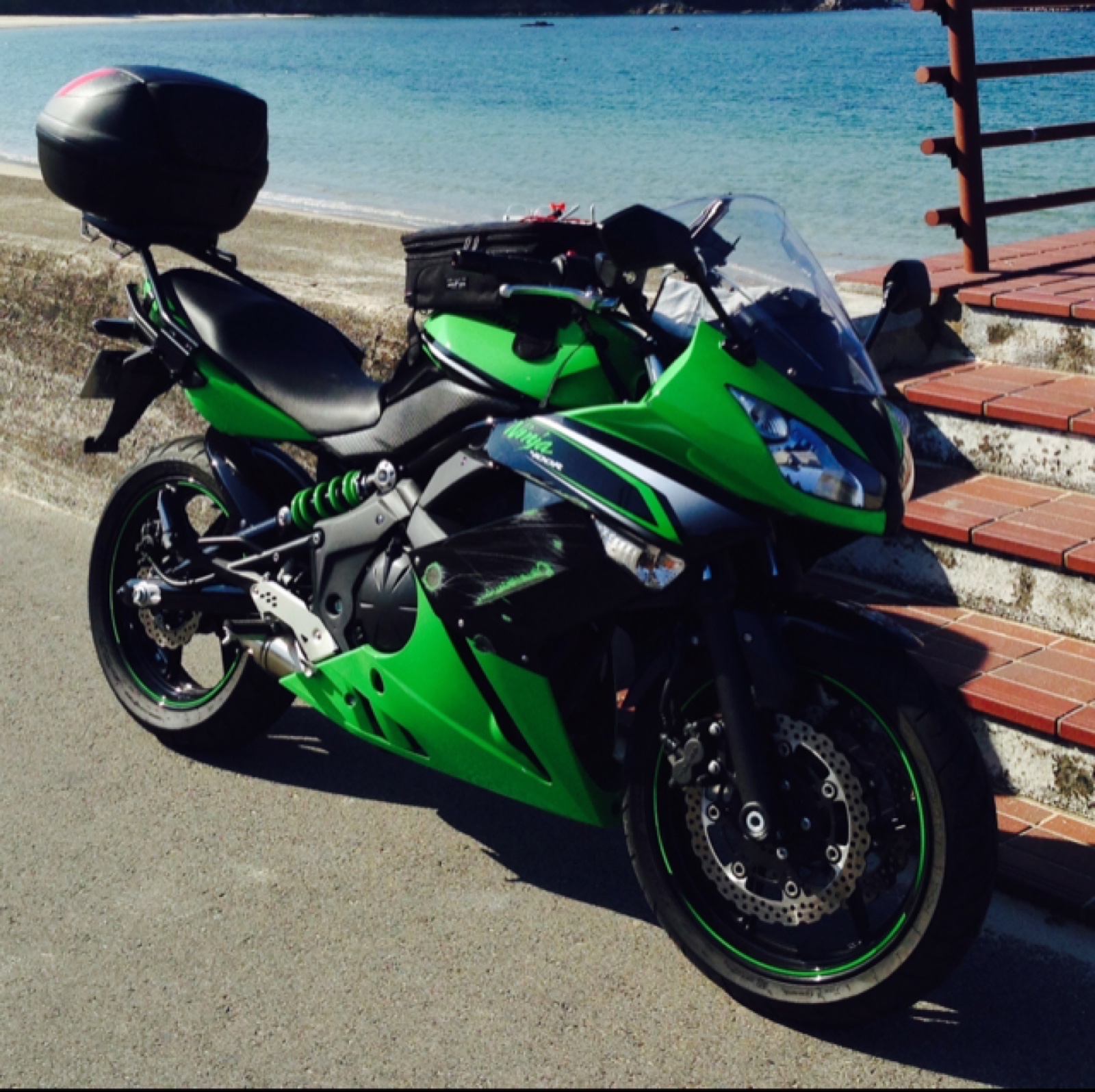 donechary┐('~`;)┌さんのNinja400R