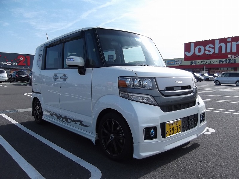 ホンダ N-BOX+カスタム