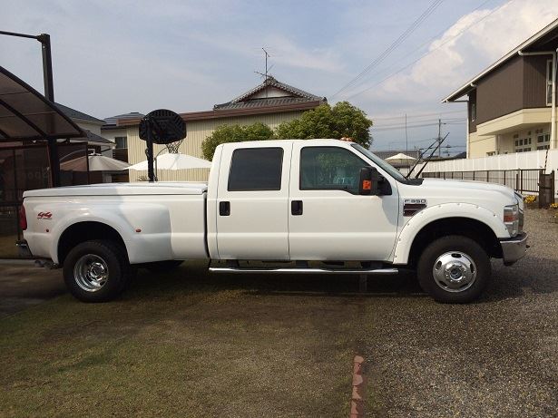 キムテツさんのF-350