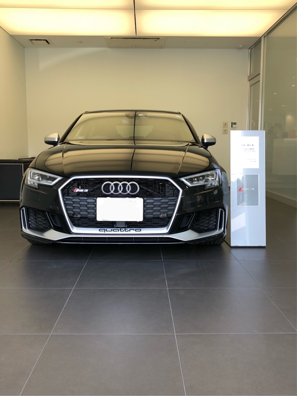 アオサイさんのRS3(セダン)