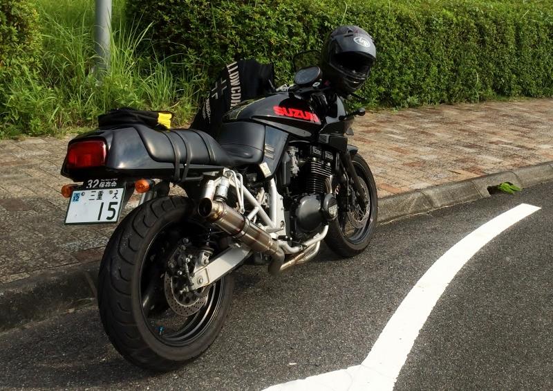 達-BNR32さんのGSX400S KATANA (カタナ)