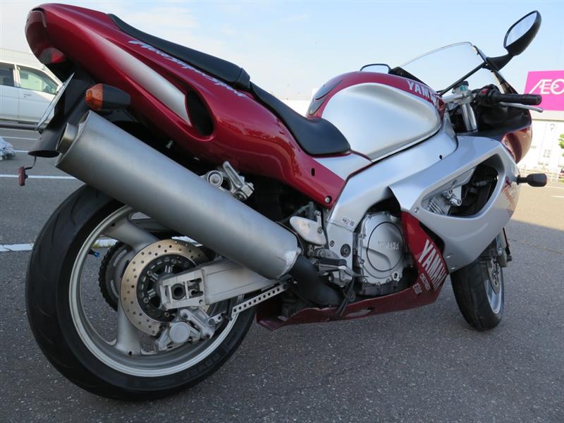 須々木さんのYZF1000R サンダーエース