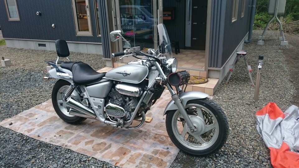 かねきんさんのV-TWIN マグナ