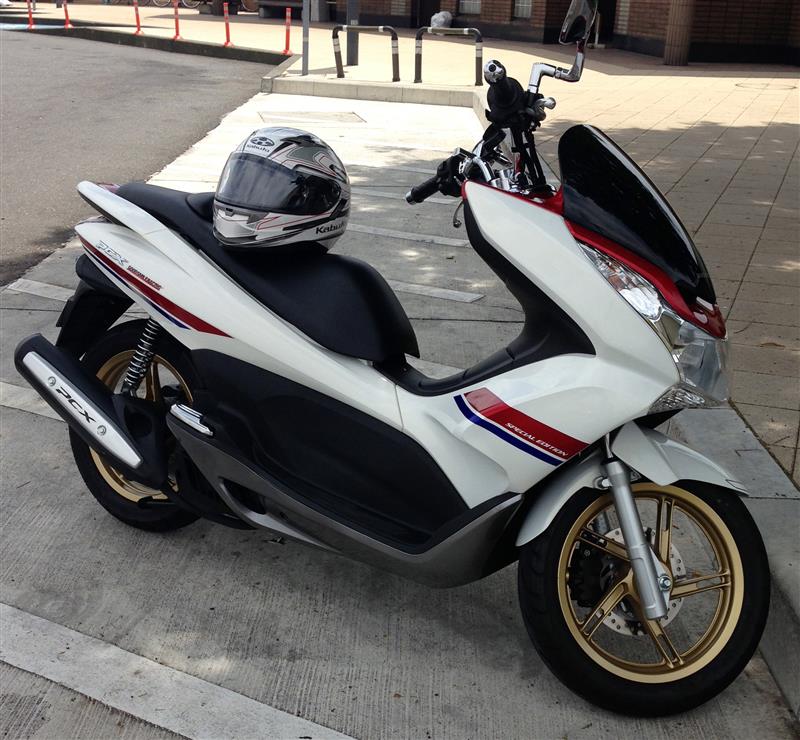 AZ3さんのPCX Special Edition