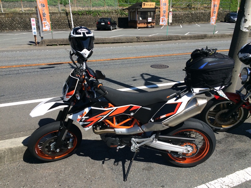 X-trackerさんの690 SMC R