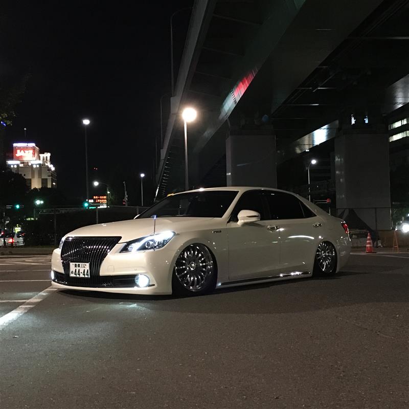 トヨタ クラウンマジェスタ