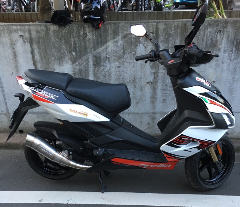 アプリリア SR50 Purejet カスタムまとめ - おすすめのカスタム