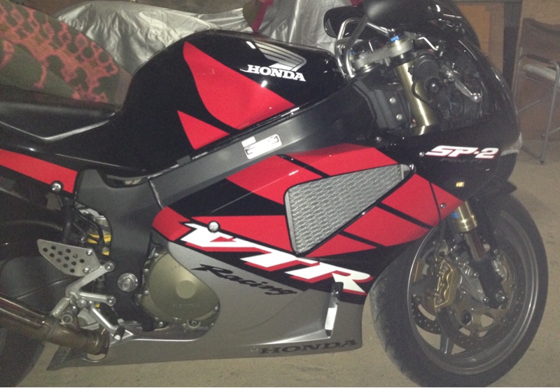 どかおさんのVTR1000SP-2