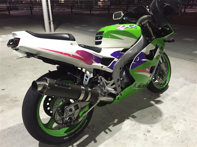 おかくそさんのZXR400