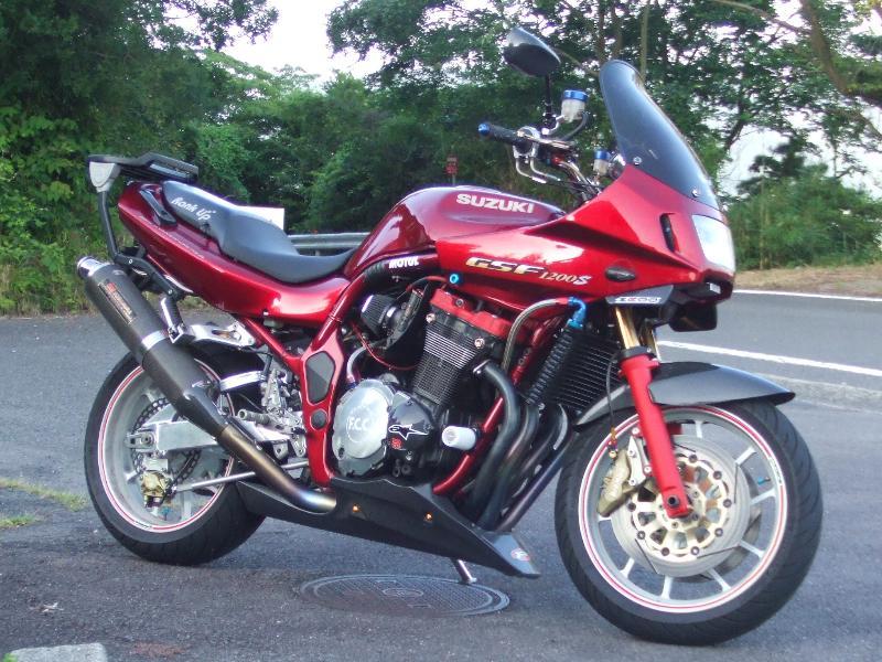 bAnさんのGSF1200S