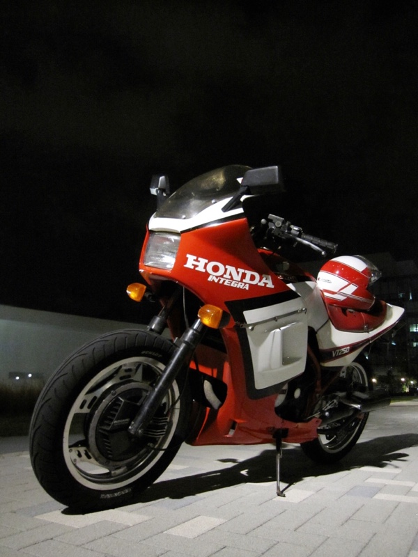 3ln1_ef8さんのVT250F