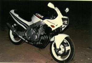 もりけん1さんのCBR400R AERO ハリケーン