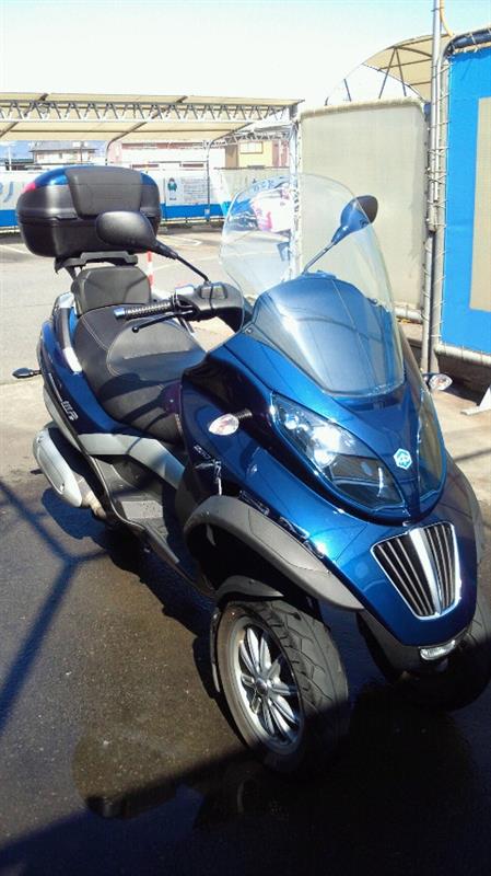 黒ポメシュシュパパさんのMP3 250LT
