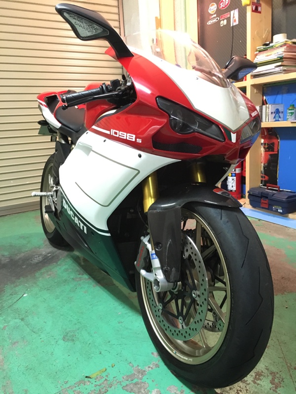 RR。さんの1098S トリコローレ