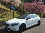 ボルボ V40