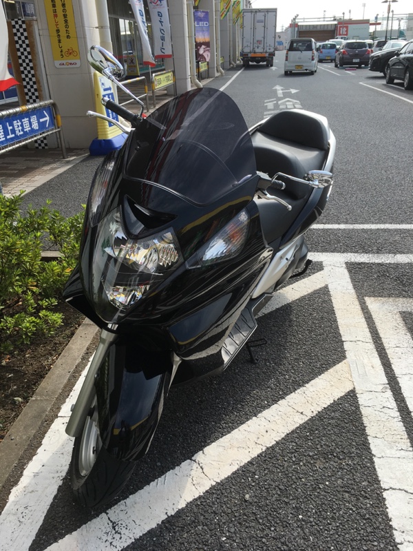 二日目のカレーさんのシルバーウィング600 ABS