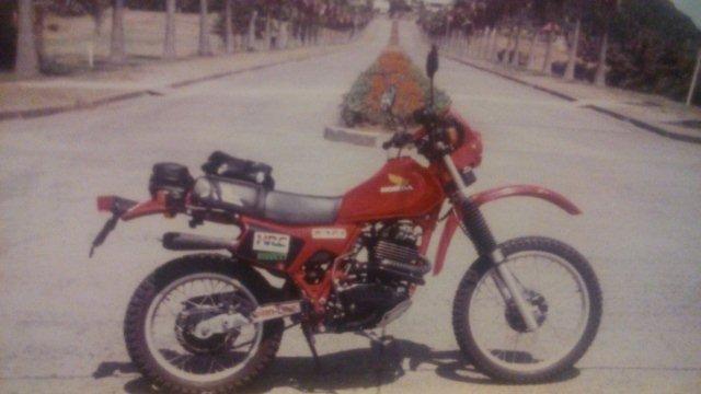 nekoさんさんのXL400R