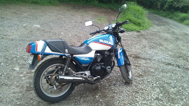enjoyさんのGSX400FS Impulse