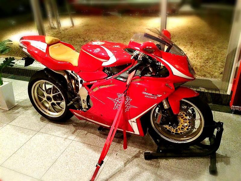 真こっちゃんさんのF4-R312