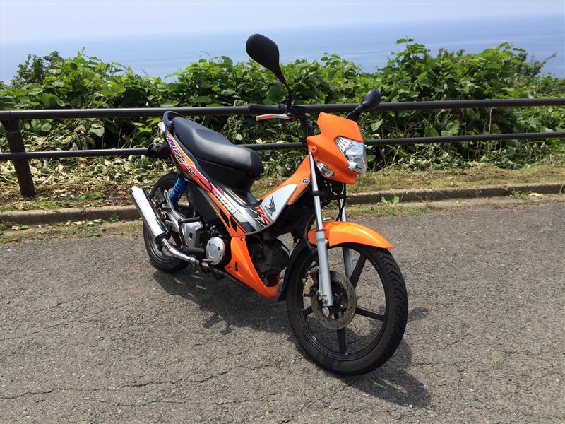 やまけす九三さんのナイス125RS
