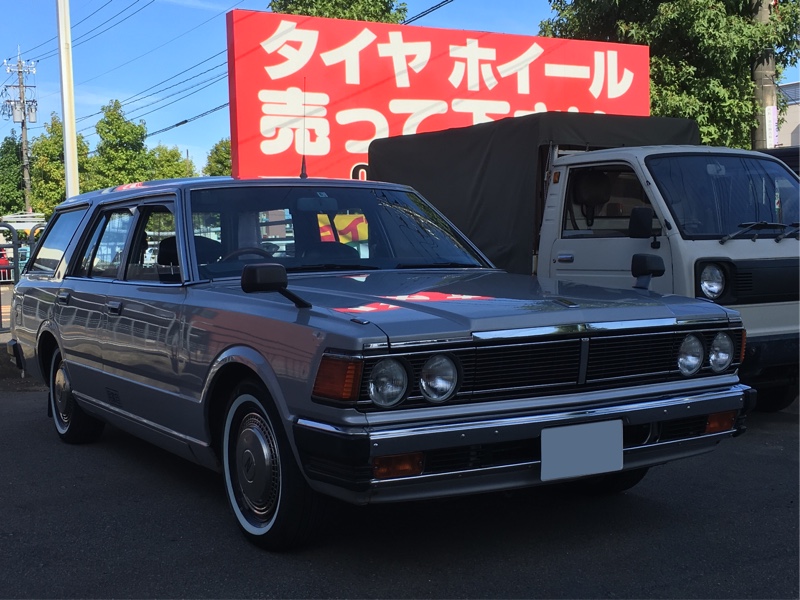 タイヤガレージ店長さんのセドリックバン