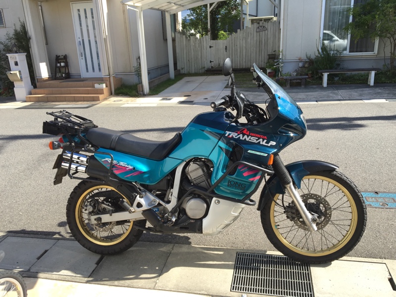 ホンダ トランザルプ400V カスタムまとめ - おすすめのカスタム