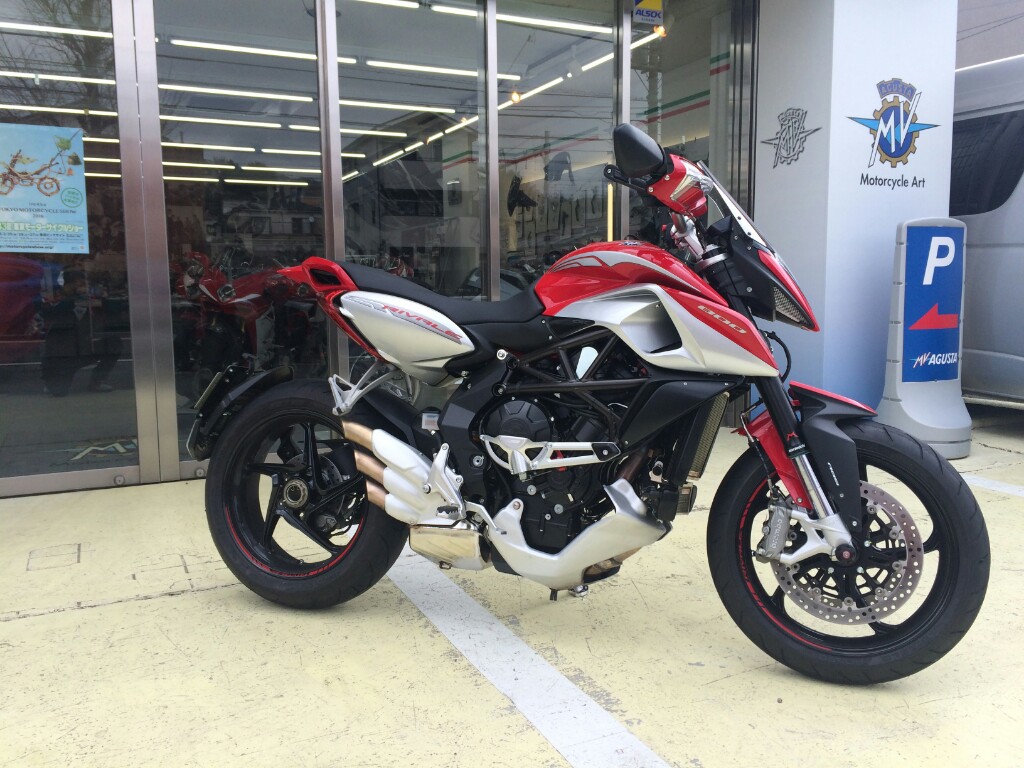 UNICORN & STREGAさんのリヴァーレ800