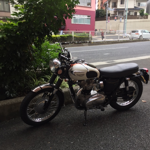 zerosakiさんのT120R ボンネビル