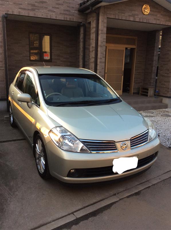 3,5L Vエアロ 通勤快速車さんのティーダラティオ