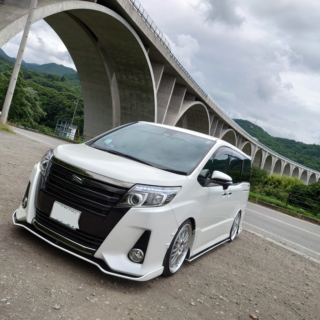 トヨタ ノア