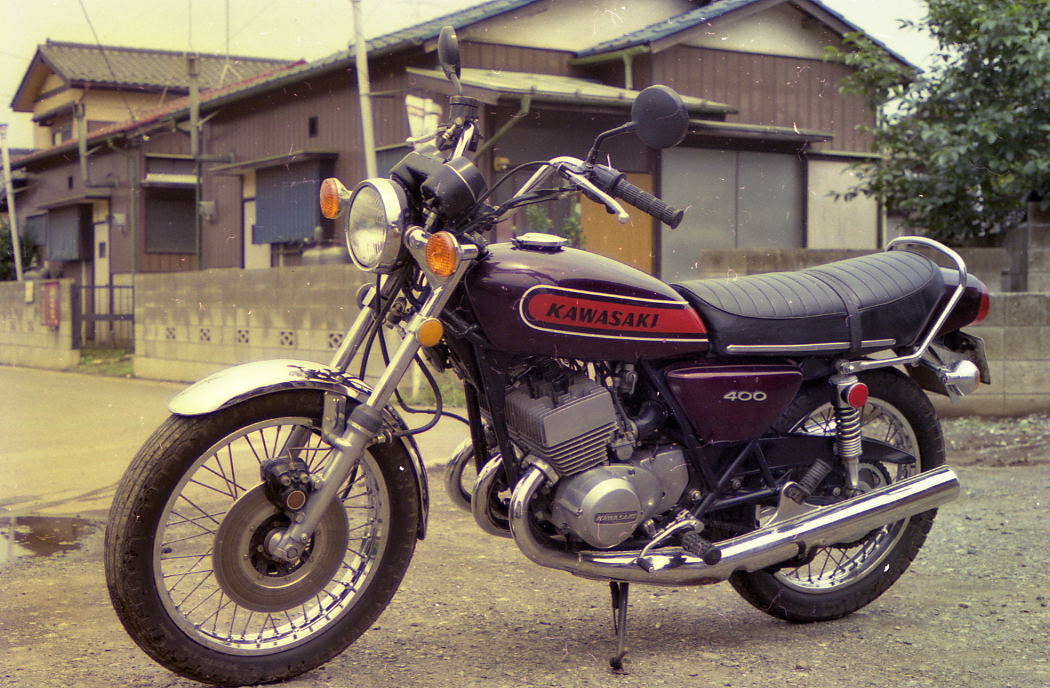 BLUE_ACTYさんの400SS