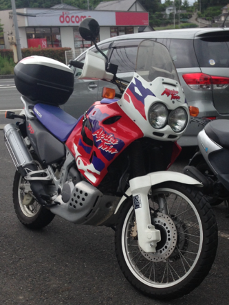 Z8さんのアフリカツイン750