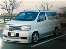 羊会7号車さんのCARAVAN_ELGRAND
