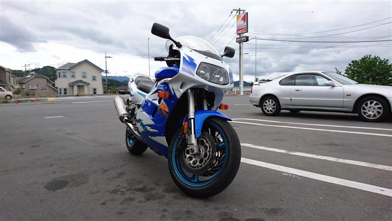 ストマジさんのGSX-R1100WS