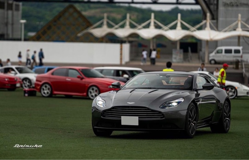 aston11さんのDB11